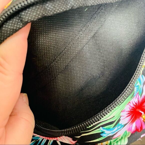 Tropical Print Fanny Pack - Picture 3 of 3